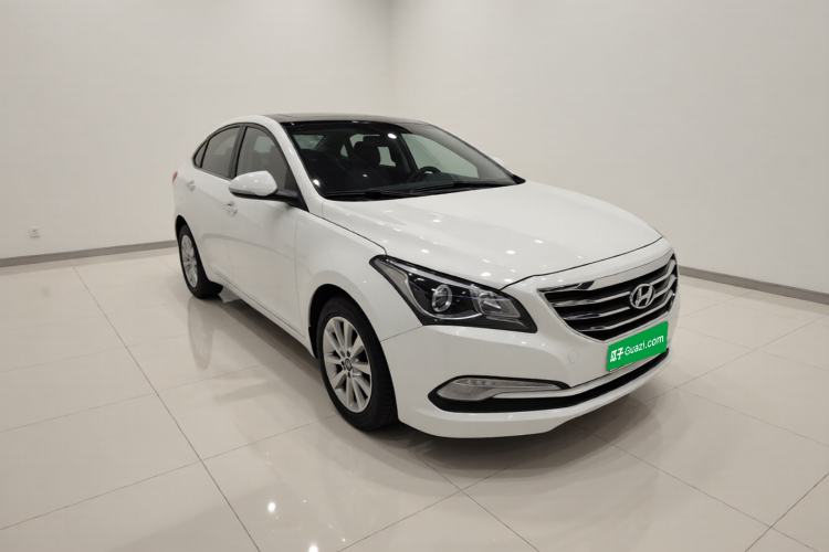 Used Hyundai Mistra 2014 1.8L Automatic Smart GLS Front Right 45 Deg