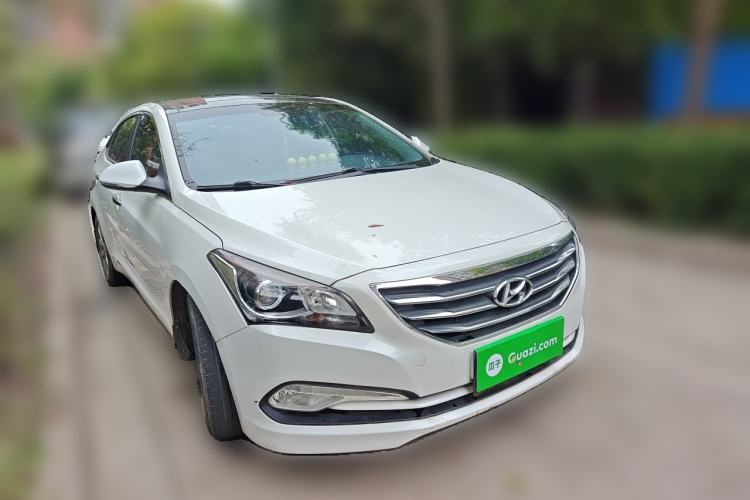 Used Hyundai Mistra 2014 1.8L Automatic Smart GLS Front Right 45 Deg