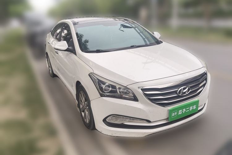 Used Hyundai Mistra 2014 1.8L Automatic Smart GLS Front Right 45 Deg