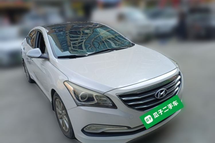 Used Hyundai Mistra 2014 1.8L Automatic Smart GLS Front Right 45 Deg