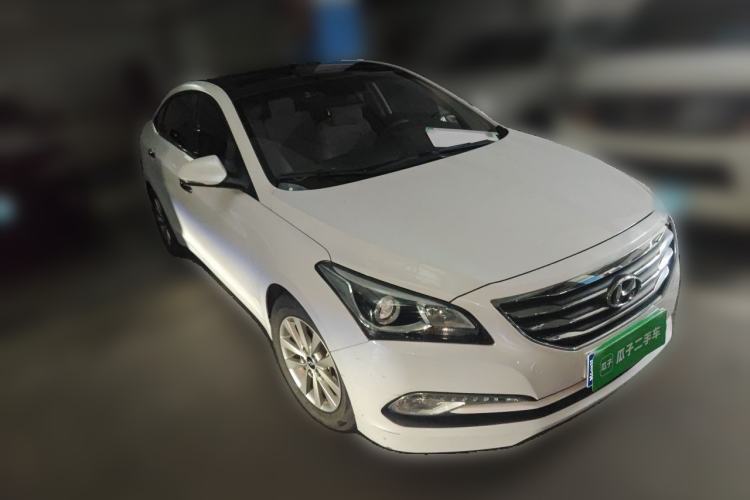 Used Hyundai Mistra 2014 1.8L Automatic Smart GLS Front Right 45 Deg
