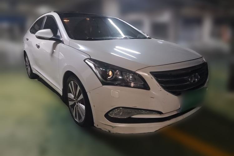Used Hyundai Mistra 2014 1.8L Automatic Smart GLS Front Right 45 Deg