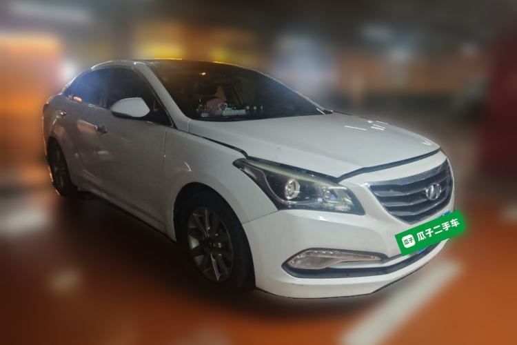 Used Hyundai Mistra 2014 1.8L Automatic Smart GLS Front Right 45 Deg