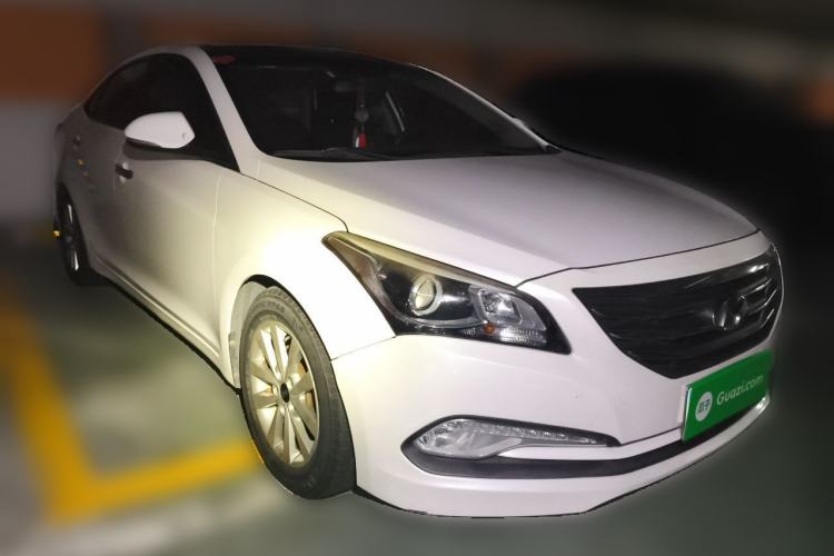 Used Hyundai Mistra 2014 1.8L Automatic Smart GLS Front Right 45 Deg
