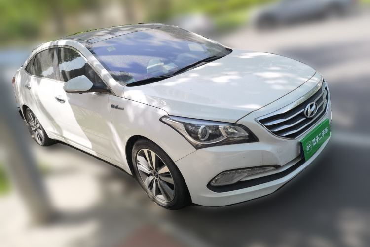 Used Hyundai Mistra 2014 1.8L Automatic Deluxe DLX Model Front Right 45 Deg