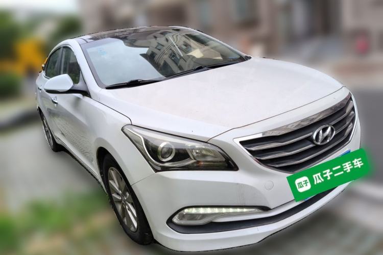 Used Hyundai Mistra 2014 1.8L Automatic Smart GLS Front Right 45 Deg
