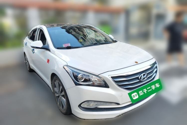 Used Hyundai Mistra 2014 1.8L Automatic Deluxe DLX Model Front Right 45 Deg