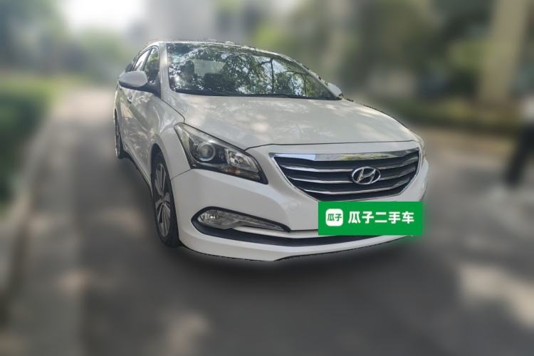 Used Hyundai Mistra 2014 1.8L Automatic Deluxe DLX Model Front Right 45 Deg