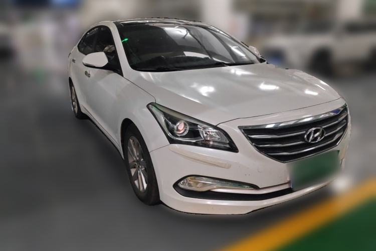 Used Hyundai Mistra 2014 1.8L Automatic Smart GLS Front Right 45 Deg