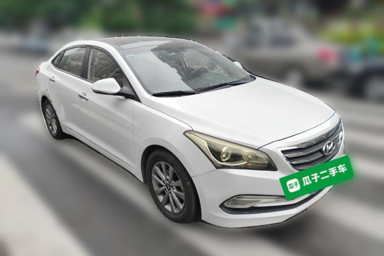 Used Hyundai Mistra 2014 1.8L Automatic Smart GLS Front Right 45 Deg