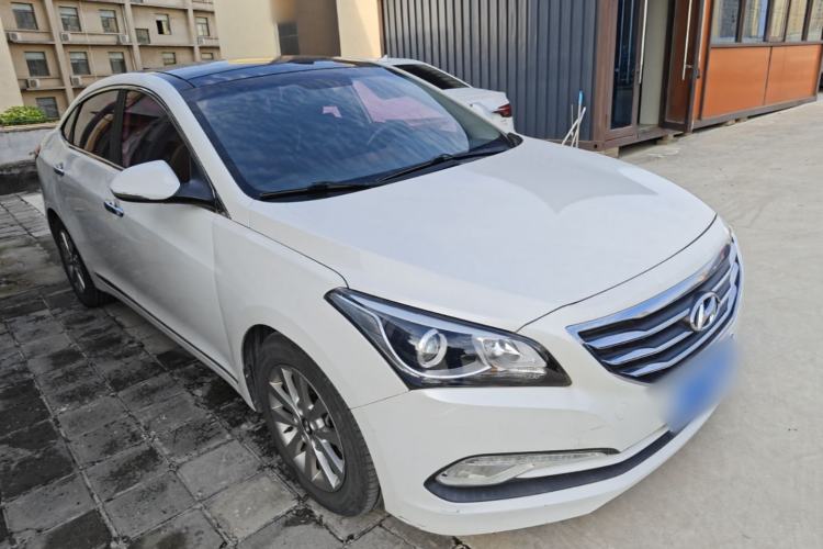Used Hyundai Mistra 2014 1.8L Automatic Smart GLS Front Right 45 Deg