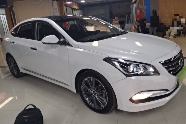 Used Hyundai Mistra 2014 1.8L Automatic Deluxe DLX Model Front Right 45 Deg