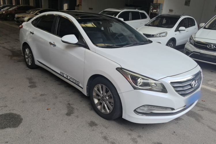 Used Hyundai Mistra 2014 1.8L Automatic Smart GLS Front Right 45 Deg