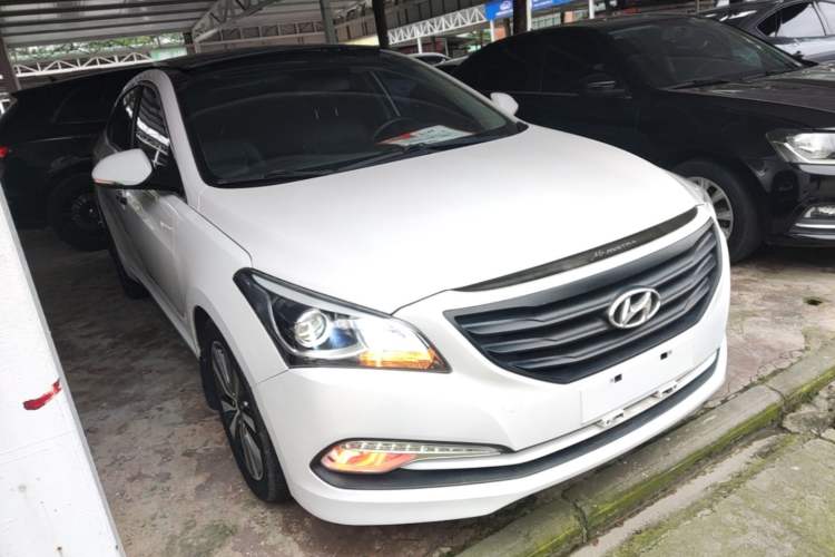 Used Hyundai Mistra 2014 1.8L Automatic Deluxe DLX Model Front Right 45 Deg