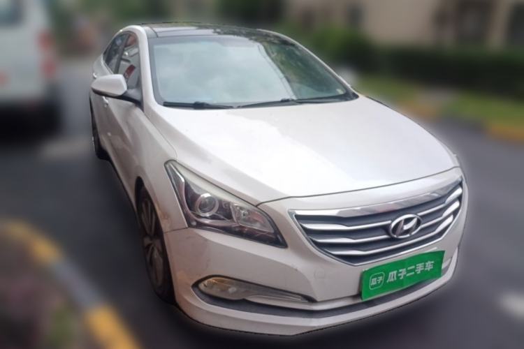 Used Hyundai Mistra 2014 1.8L Automatic Deluxe DLX Model Front Right 45 Deg