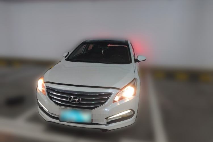 Used Hyundai Mistra 2014 1.8L Automatic Smart GLS Front Right 45 Deg