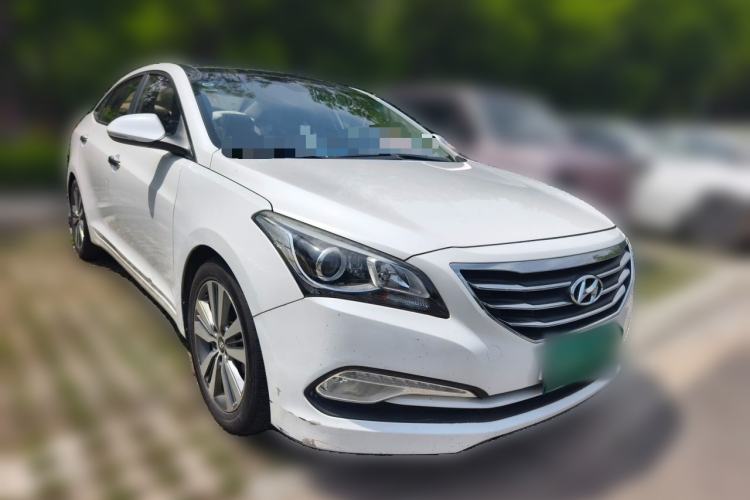 Used Hyundai Mistra 2014 1.8L Automatic Deluxe DLX Model Front Right 45 Deg