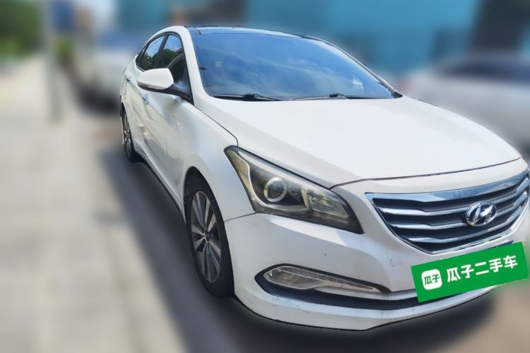 Used Hyundai Mistra 2014 1.8L Automatic Deluxe DLX Model Front Right 45 Deg