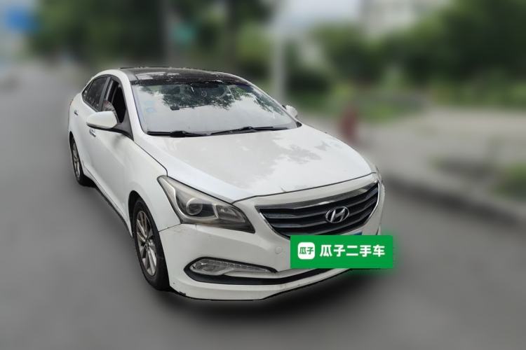 Used Hyundai Mistra 2014 1.8L Automatic Smart GLS Front Right 45 Deg