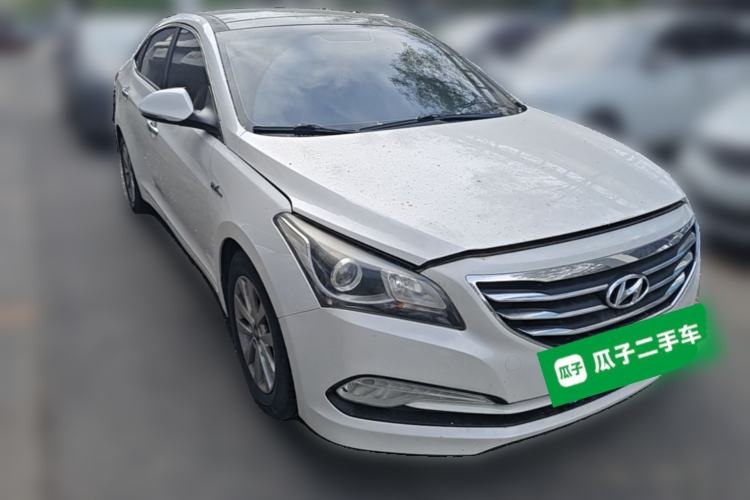Used Hyundai Mistra 2014 1.8L Automatic Smart GLS Front Right 45 Deg
