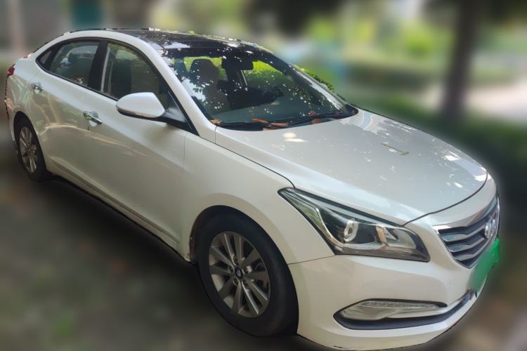 Used Hyundai Mistra 2014 1.8L Automatic Smart GLS Front Right 45 Deg