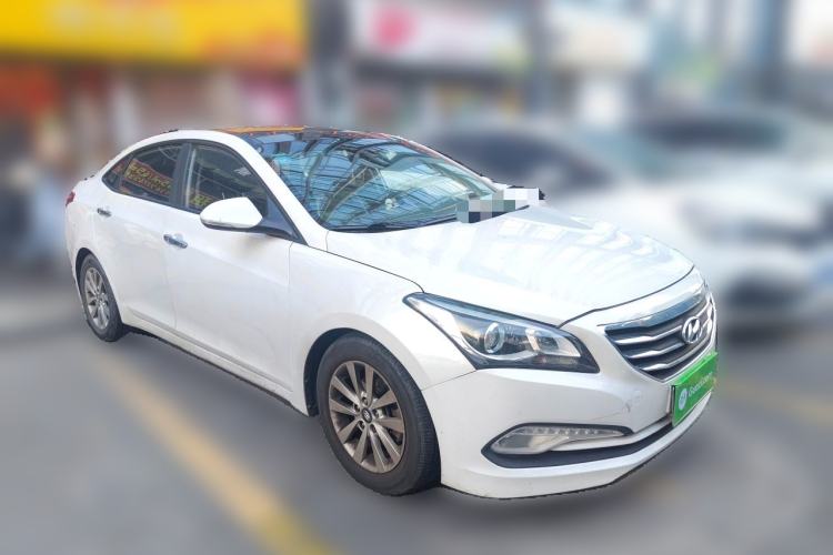 Used Hyundai Mistra 2014 1.8L Automatic Smart GLS Front Right 45 Deg