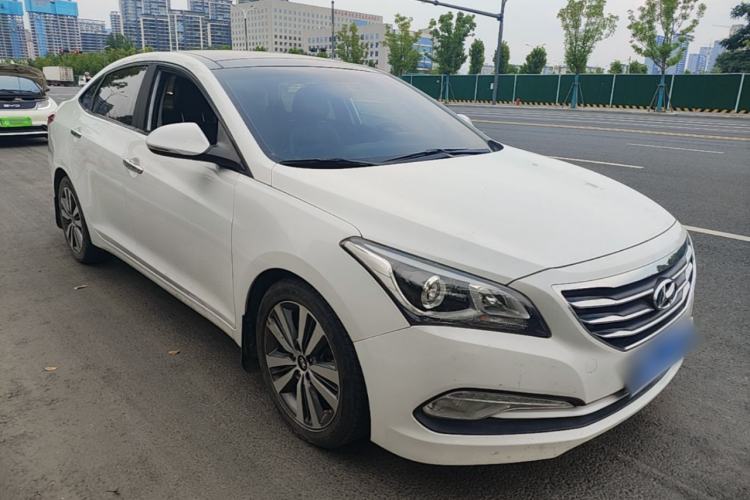 Used Hyundai Mistra 2014 1.8L Automatic Deluxe DLX Model Front Right 45 Deg