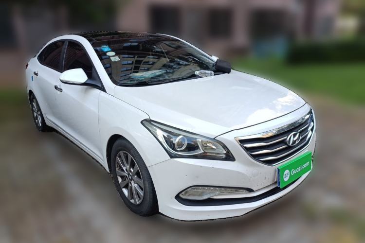 Used Hyundai Mistra 2014 1.8L Automatic Smart GLS Front Right 45 Deg