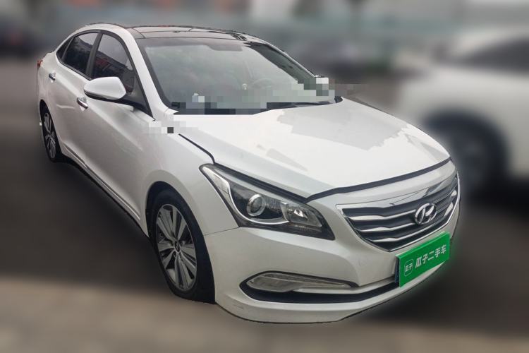 Used Hyundai Mistra 2014 1.8L Automatic Deluxe DLX Model Front Right 45 Deg
