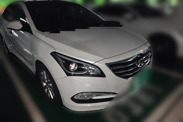 Used Hyundai Mistra 2014 1.8L Automatic Smart GLS Front Right 45 Deg