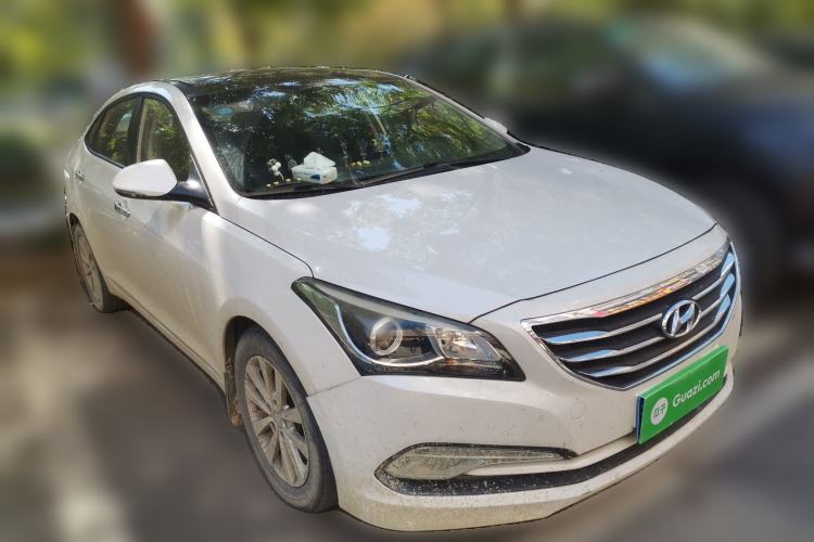 Used Hyundai Mistra 2014 1.8L Automatic Smart GLS Front Right 45 Deg