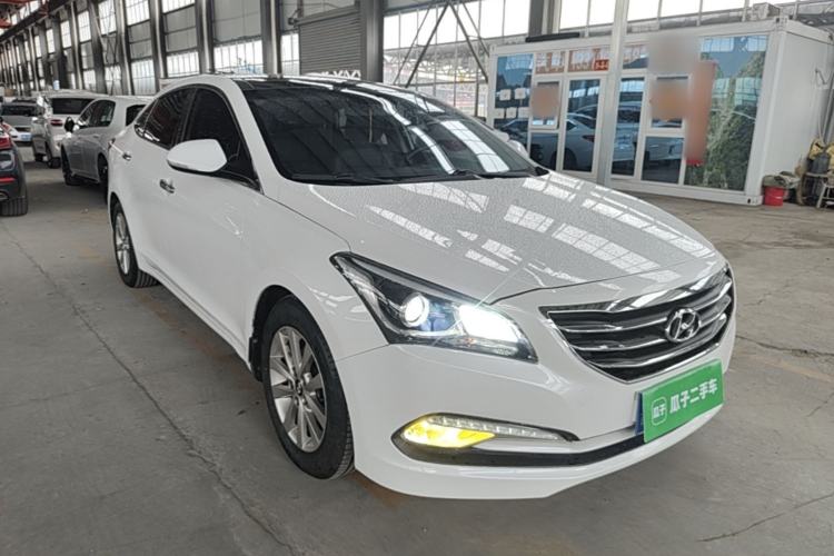 Used Hyundai Mistra 2014 1.8L Automatic Smart GLS Front Right 45 Deg
