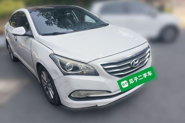 Used Hyundai Mistra 2014 1.8L Automatic Smart GLS Front Right 45 Deg