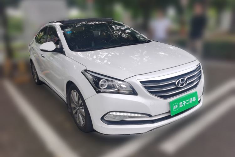 Used Hyundai Mistra 2014 1.8L Automatic Deluxe DLX Model Front Right 45 Deg