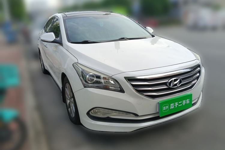 Used Hyundai Mistra 2014 1.8L Automatic Smart GLS Front Right 45 Deg