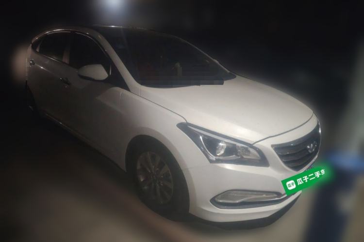 Used Hyundai Mistra 2014 1.8L Automatic Smart GLS Front Right 45 Deg
