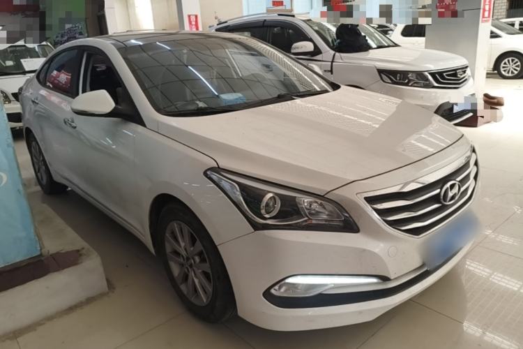 Used Hyundai Mistra 2014 1.8L Automatic Smart GLS Front Right 45 Deg