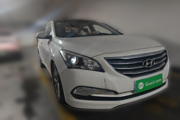 Used Hyundai Mistra 2014 1.8L Automatic Smart GLS Front Right 45 Deg