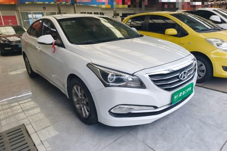 Used Hyundai Mistra 2014 1.8L Manual Comfort GL Model Front Right 45 Deg