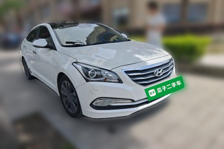 Used Hyundai Mistra 2014 1.8L Automatic Smart GLS Front Right 45 Deg