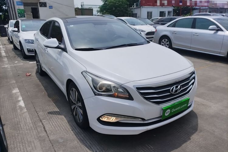 Used Hyundai Mistra 2014 1.8L Automatic Deluxe DLX Model Front Right 45 Deg