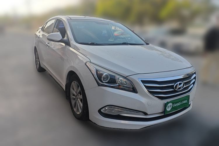 Used Hyundai Mistra 2014 1.8L Automatic Smart GLS Front Right 45 Deg