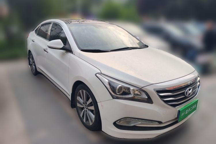 Used Hyundai Mistra 2014 1.8L Automatic Deluxe DLX Model Front Right 45 Deg