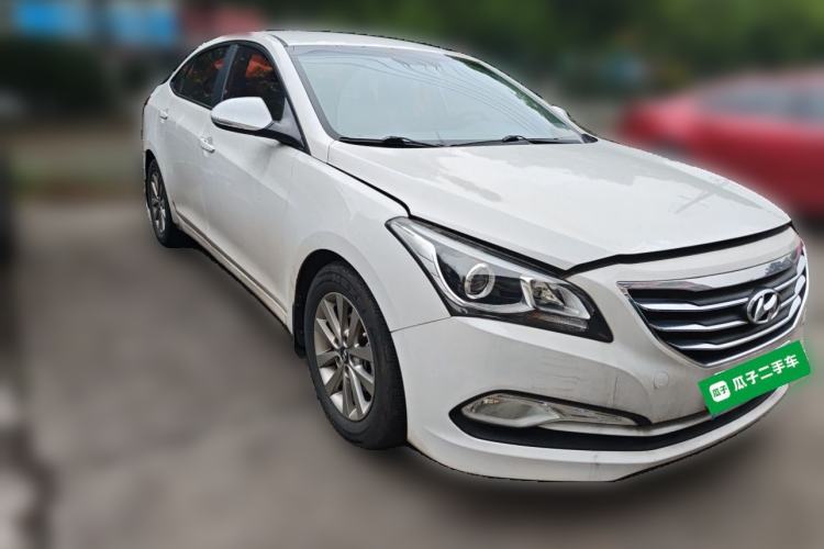 Used Hyundai Mistra 2014 1.8L Manual Comfort GL Model Front Right 45 Deg