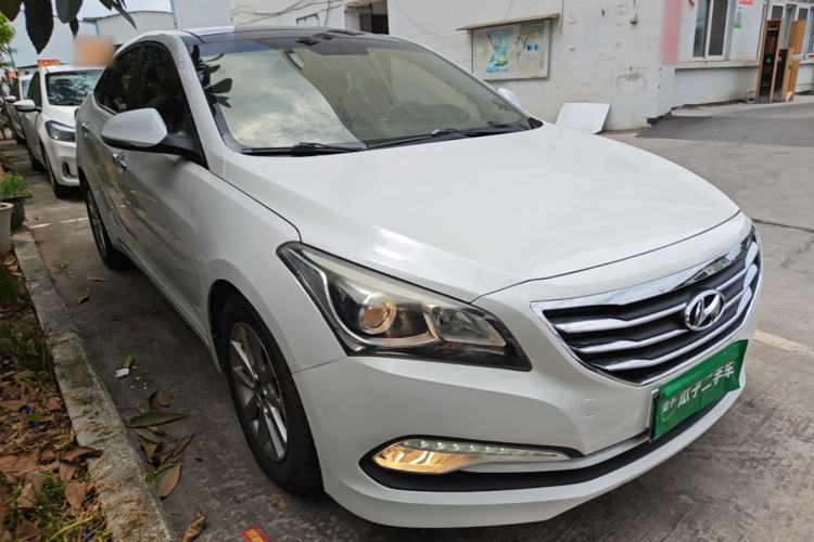 Used Hyundai Mistra 2014 1.8L Automatic Smart GLS Front Right 45 Deg