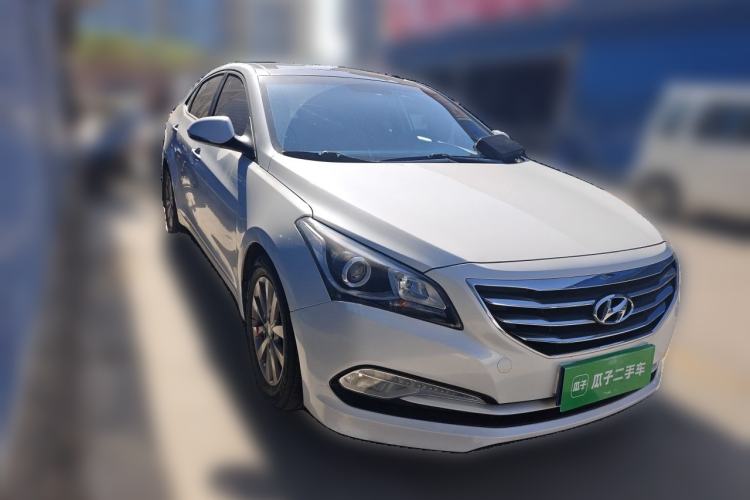 Used Hyundai Mistra 2014 1.8L Automatic Smart GLS Front Right 45 Deg