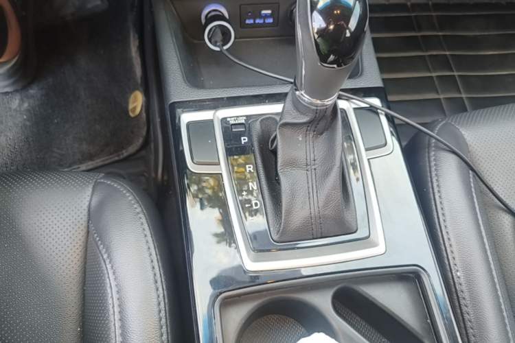 Used Hyundai Mistra 2014 1.8L Automatic Deluxe DLX Model Gear Lever
