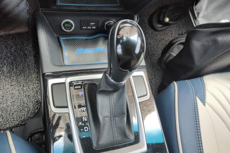 Used Hyundai Mistra 2014 1.8L Automatic Smart GLS Gear Lever