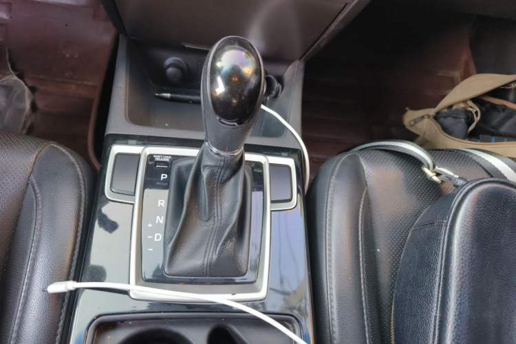 Used Hyundai Mistra 2014 1.8L Automatic Smart GLS Gear Lever