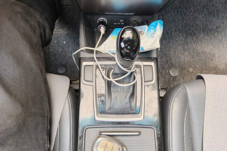 Used Hyundai Mistra 2014 1.8L Automatic Deluxe DLX Model Gear Lever